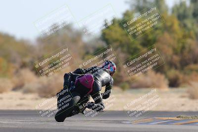 media/Dec-18-2022-SoCal Trackdays (Sun) [[8099a50955]]/Turn 7 Backside (1125am)/